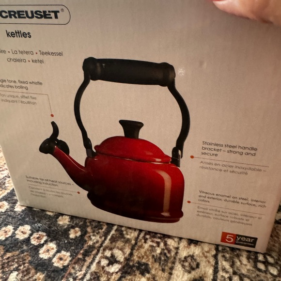 Le Cruset Kettle - Picture 6 of 9